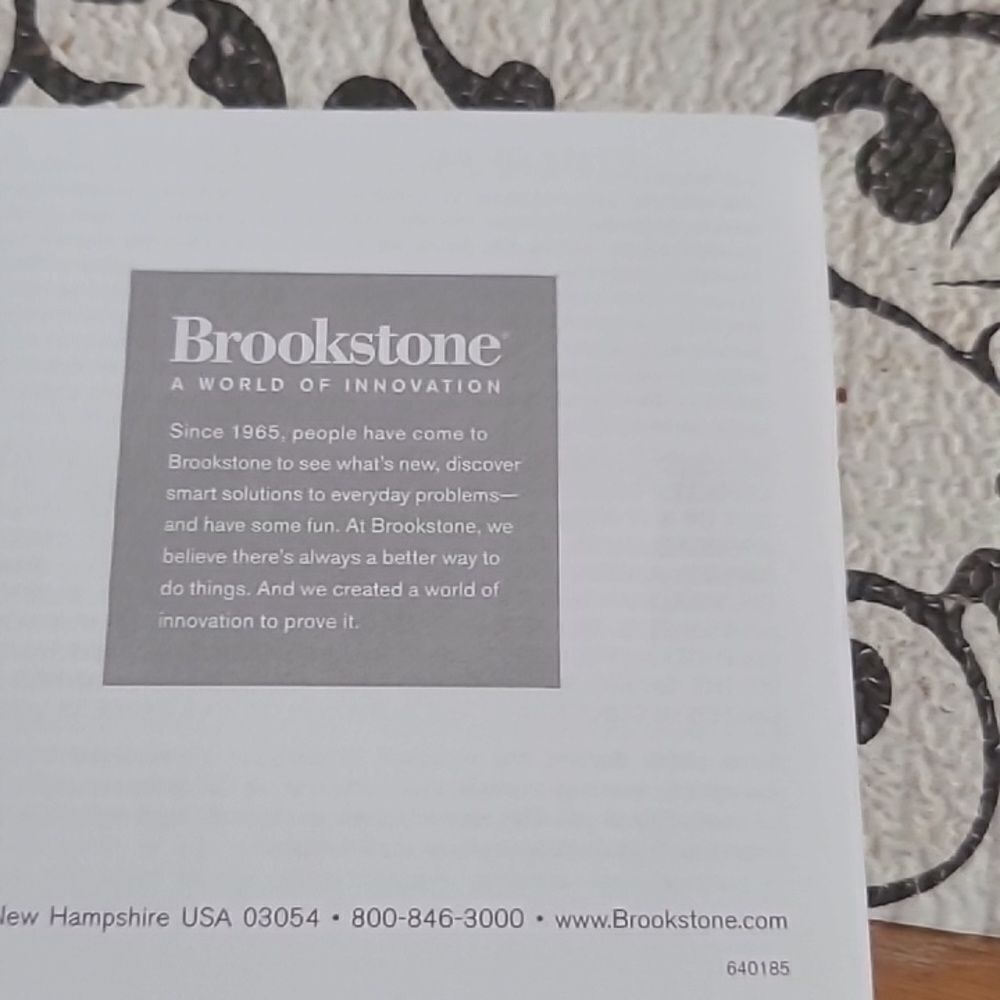 Brookstone Digital Keychain - Picture 8 of 8